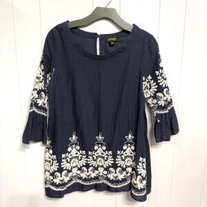 #14)  Cordry Navy Embroidered Tunic Top
